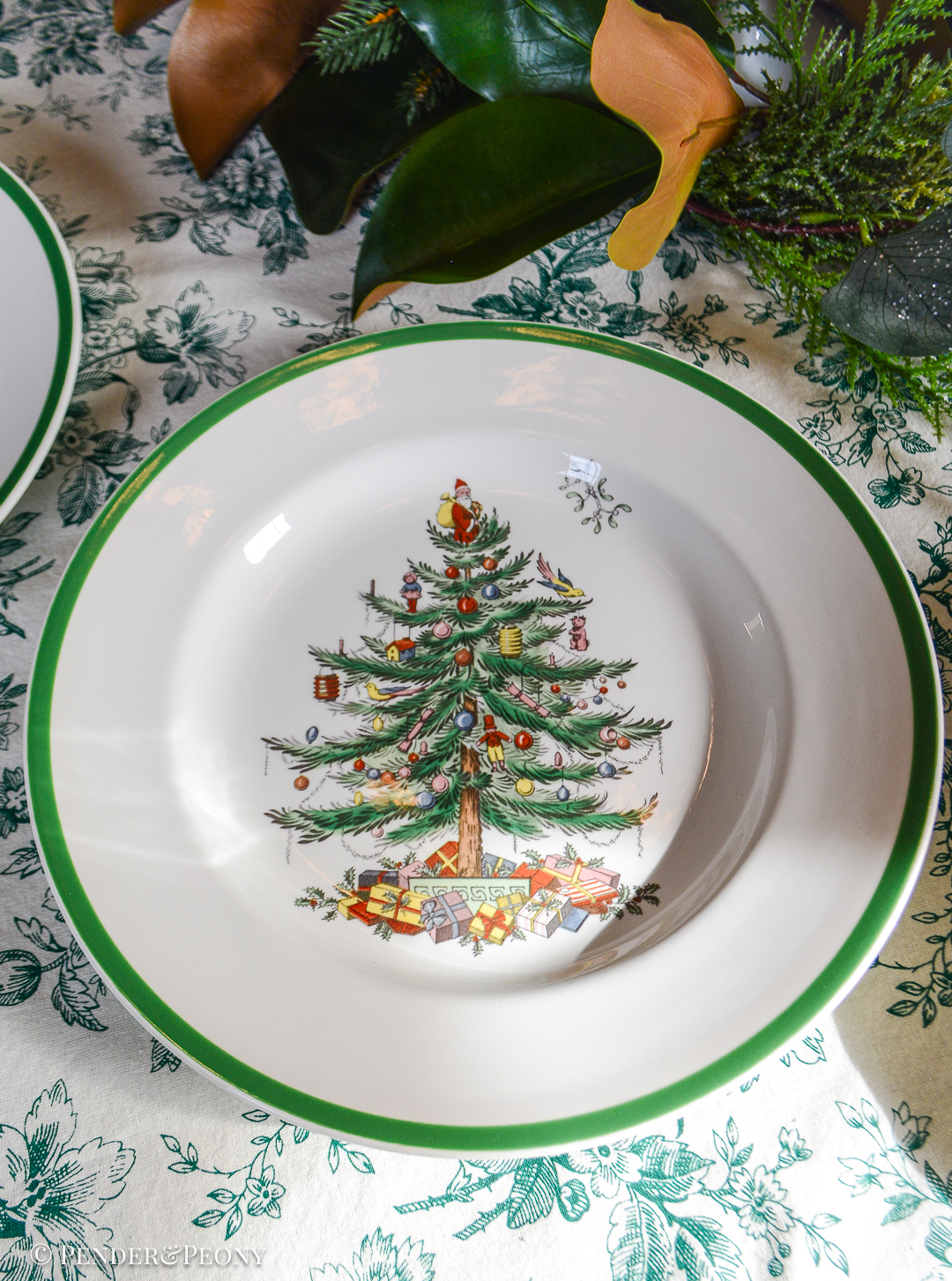 Spode Christmas Tree dinner plate