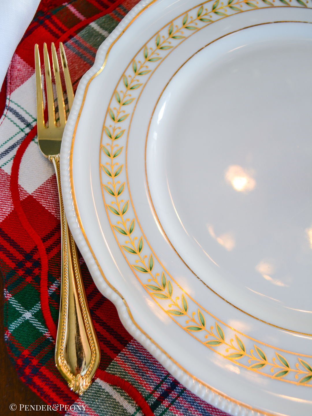 Bristol Castleton China dinner plates