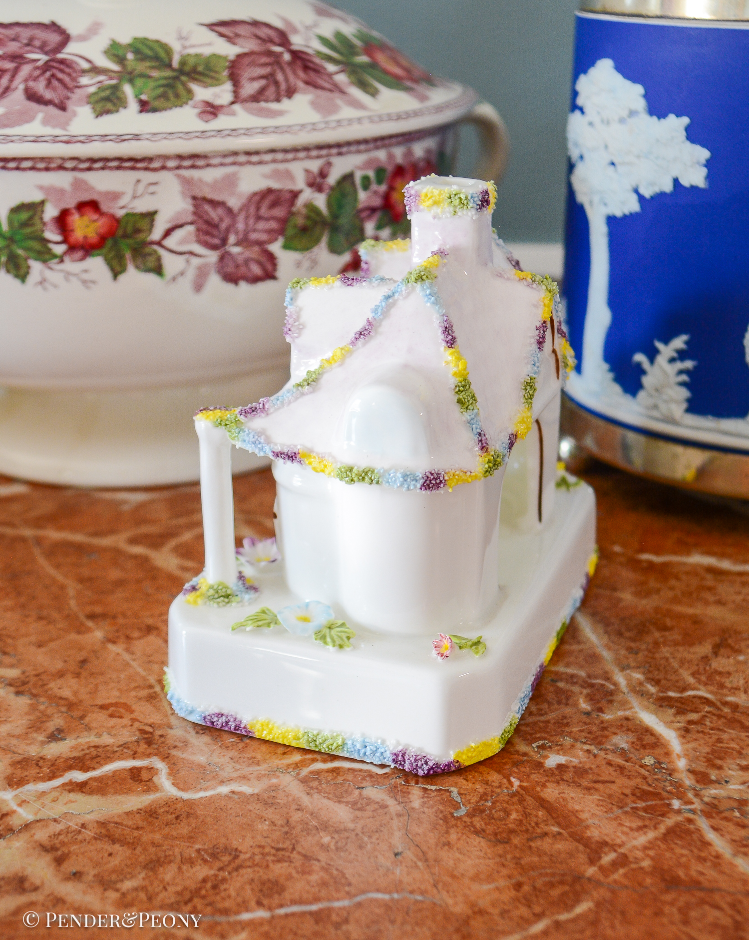 Coalport "The Country Cottage" Pastille Burner - Image 2