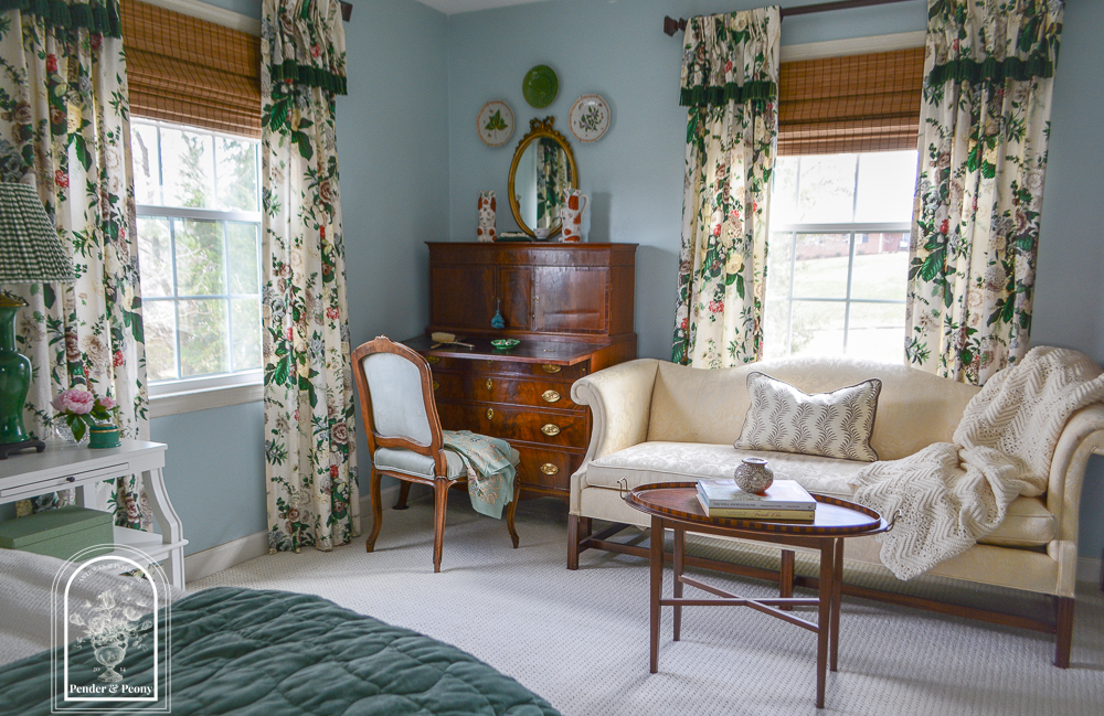 View of sitting area and vanity/desk in master bedroom