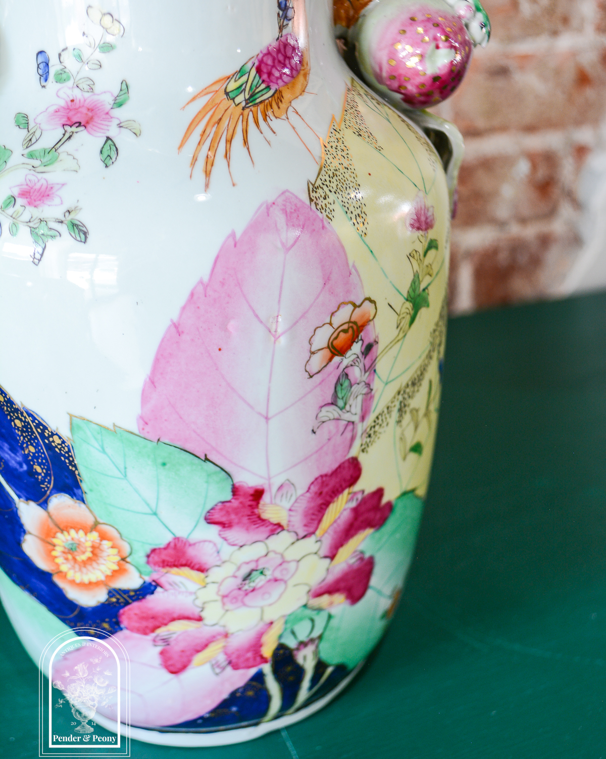 United Wilson Tobacco Leaf Vase, Vintage - Image 7
