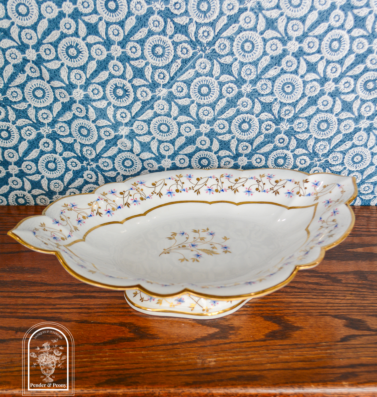 Worcester Footed Lozenge Dish, Cornflower Tendrils