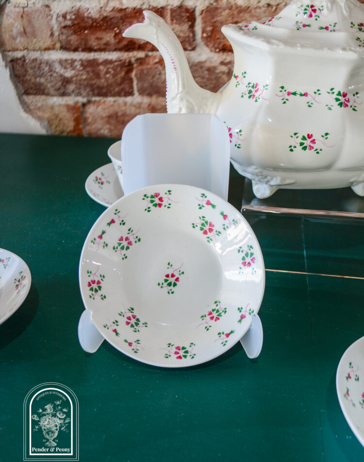 Pu Strathpine Tea Set Antique English Sprigware Partial Tea Set – Pender & Peony