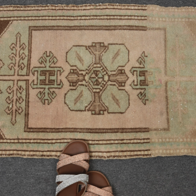 Vintage Oushak Mat in Green & Brown 1.8x3.2ft