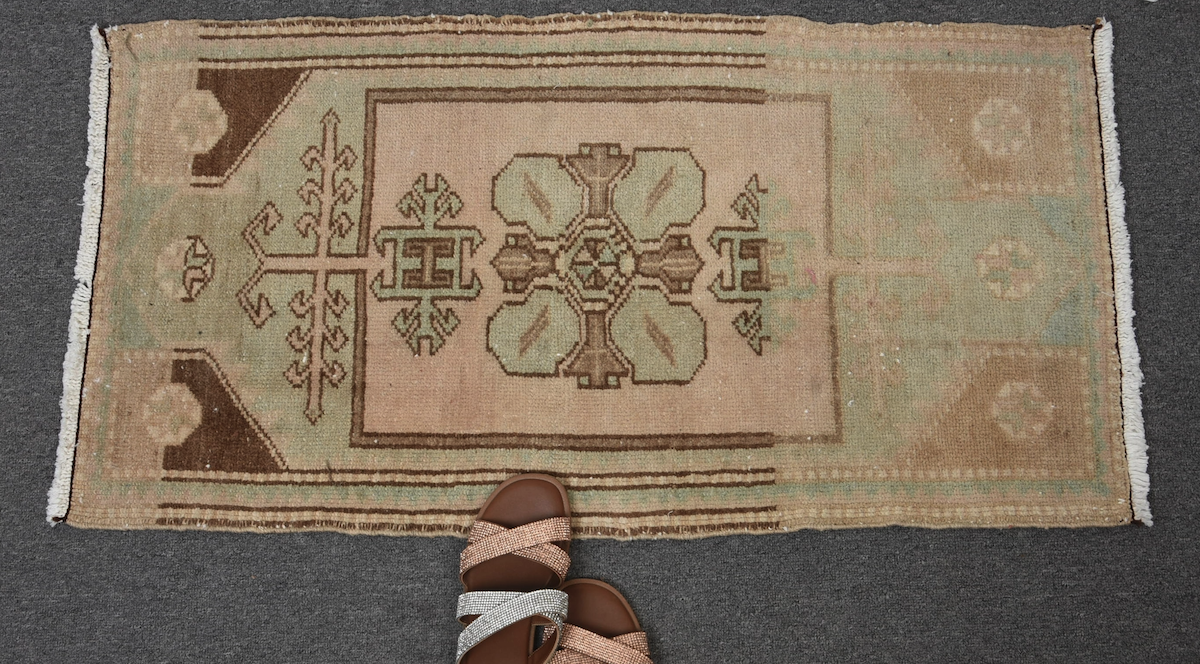 Vintage Oushak Mat in Green & Brown 1.8x3.2ft