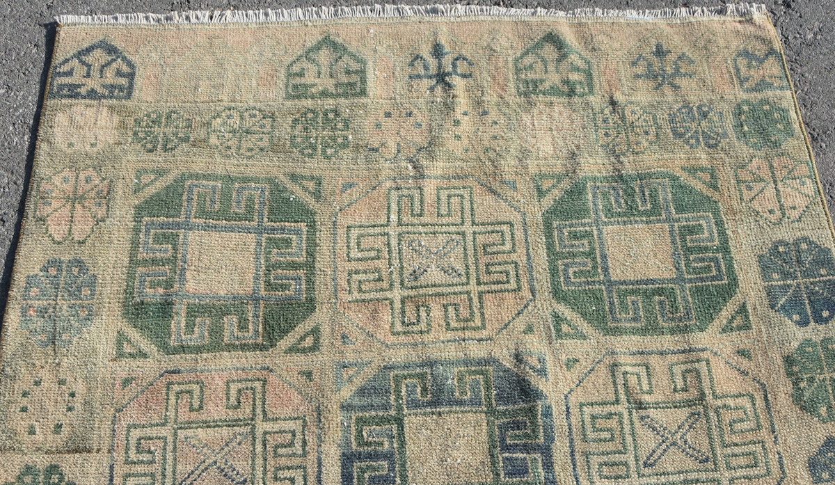Vintage Oushak Turkish Rug in Beige & Green 3.8x6.2 ft - Image 3