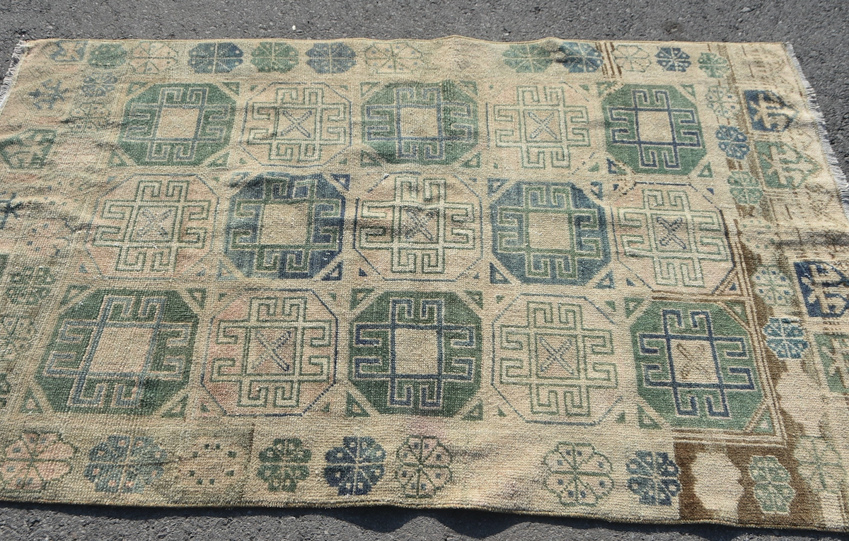 Vintage Oushak Turkish Rug in Beige & Green 3.8x6.2 ft - Image 4