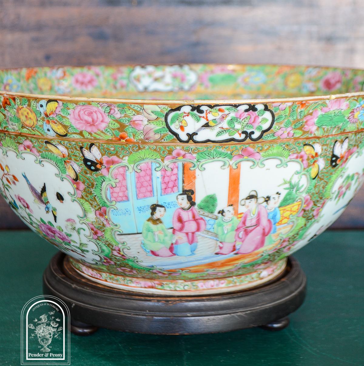 Rose Medallion punch bowl - antique