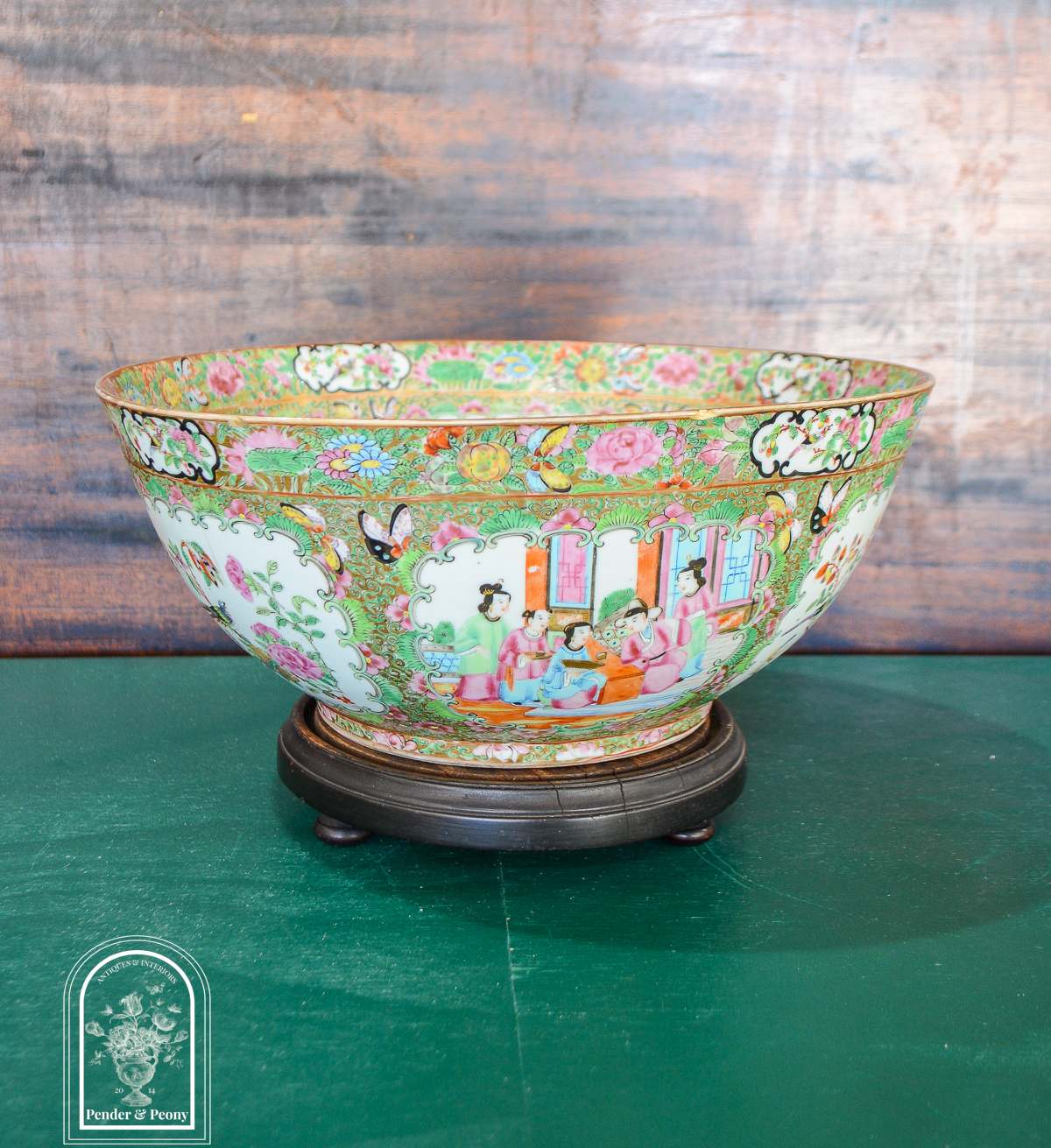 Rose Medallion punch bowl - antique