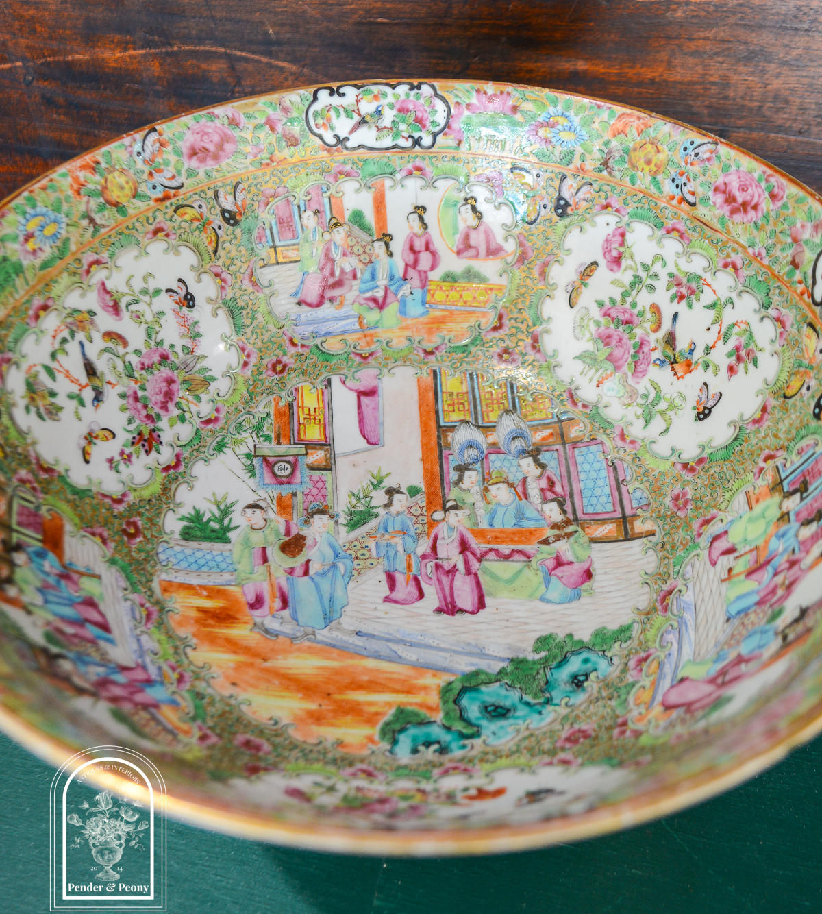 Rose Medallion punch bowl - antique
