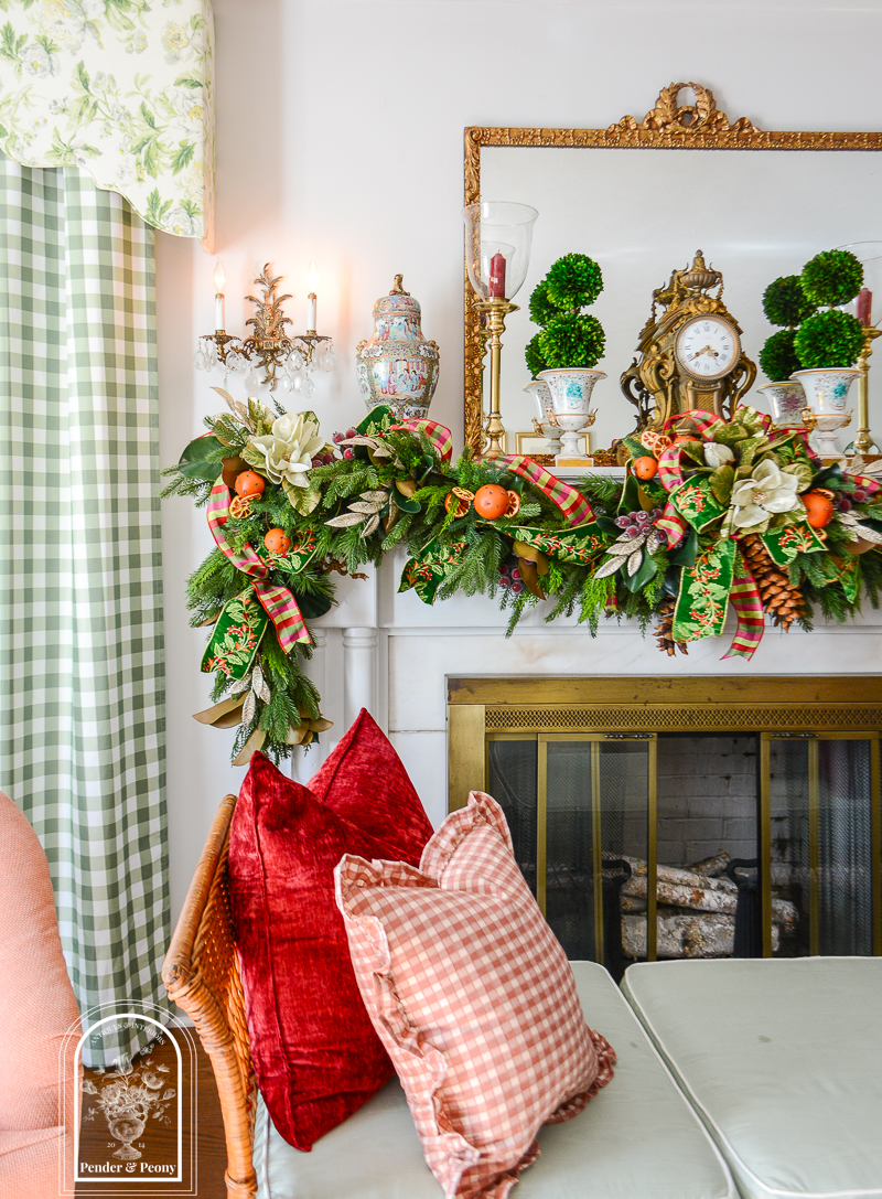 DIY Christmas garland idea mixing Colonial Williamsburg style with Grandmillennial for a traditional Christmas look that feels festive and bright!