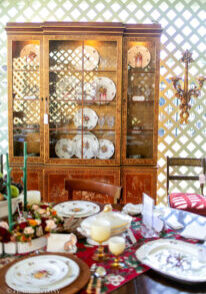 Drexel Chinoiserie china cabinet, vintage 1970s Et Cetera collection