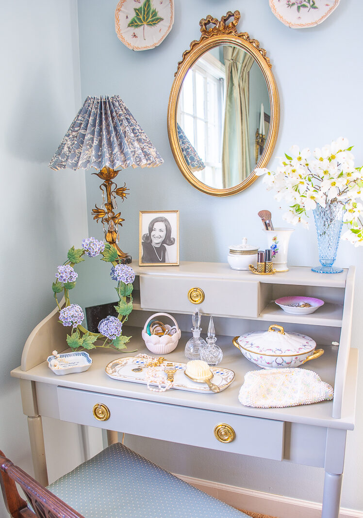 Jewelry storage tips for a vintage style dressing table